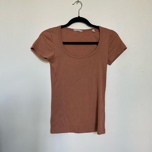 DÔEN scoop neck t-shirt